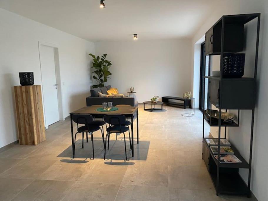 Ruim Gezellig Appartement Zwalm Εξωτερικό φωτογραφία